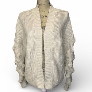 Day to Day by Blu Pepper Cream Textured Cardigan. EC. Size Small